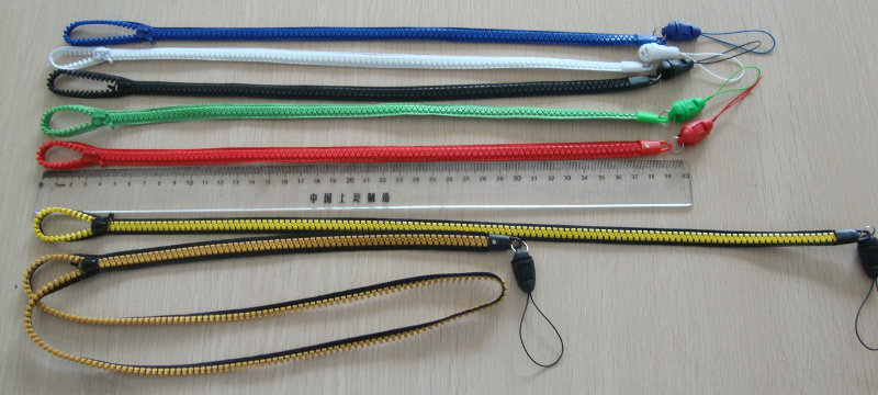 zipper lanyard